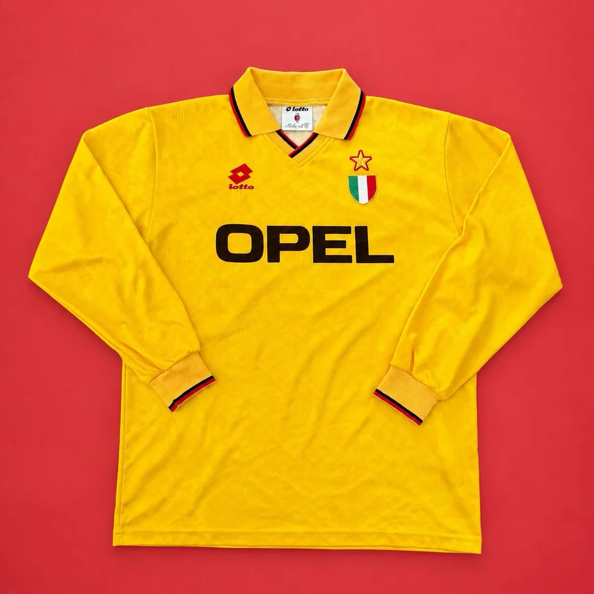 AC Milan 1994-95 third shirt, photo from a collector