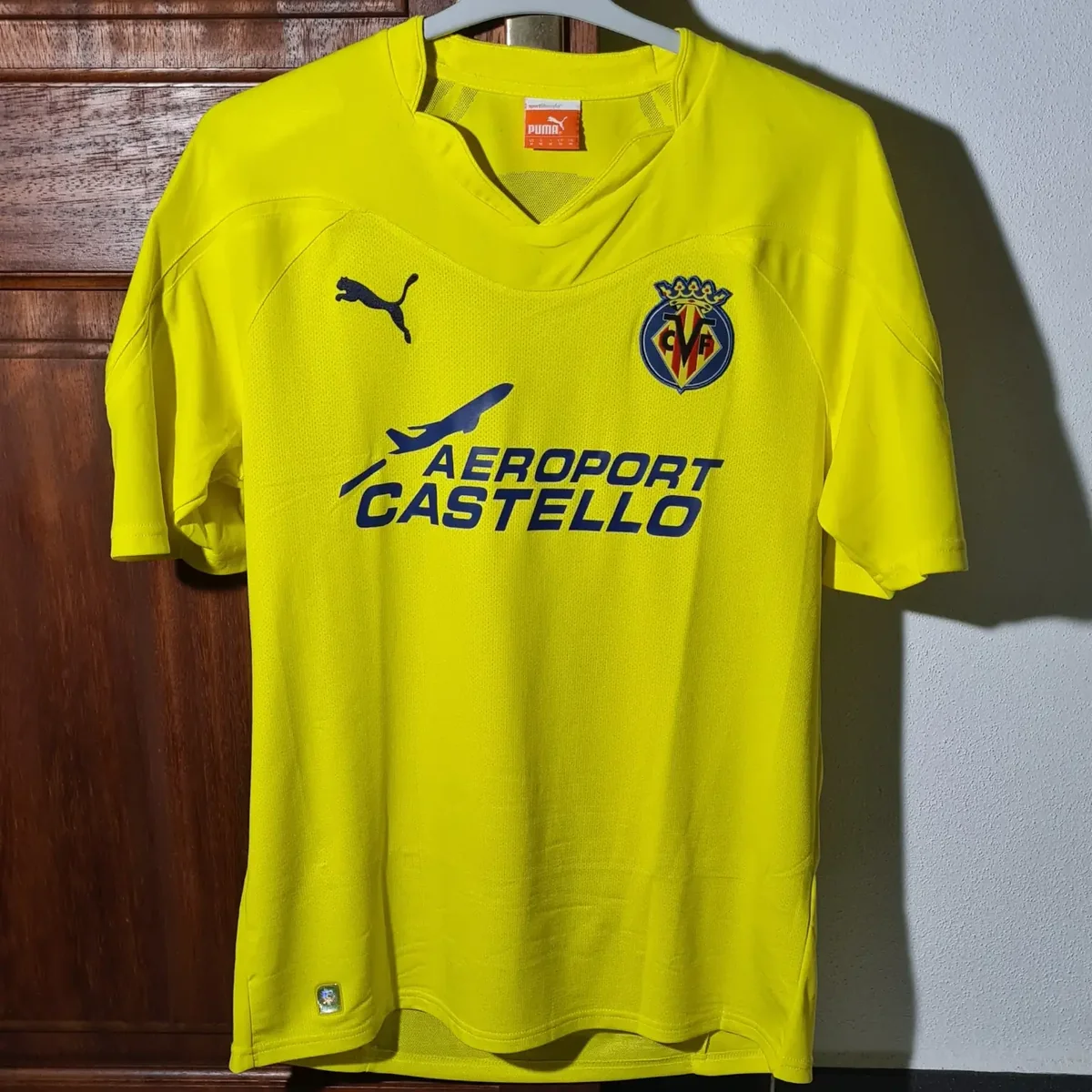 Villarreal 2010-11 home shirt, photo from a collector